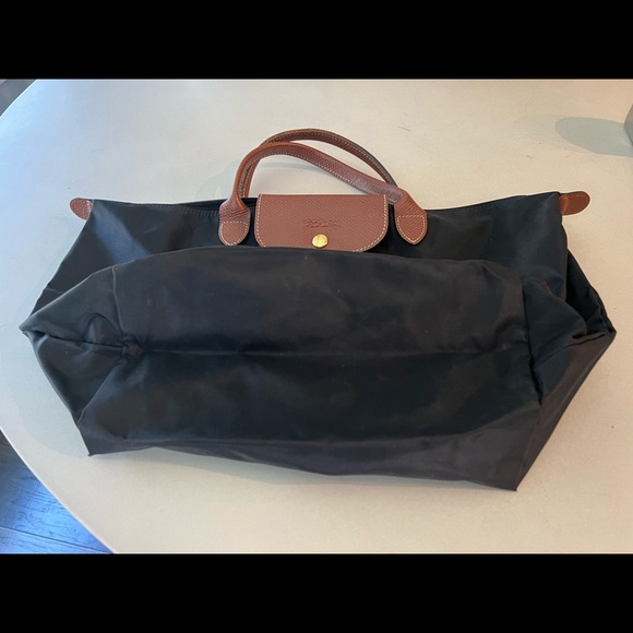 🔺SOLD!🔺 Black Longchamp Tote - Picture 5 of 8